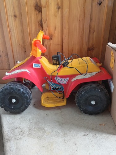 Vintage 2001 power wheels - 2001,